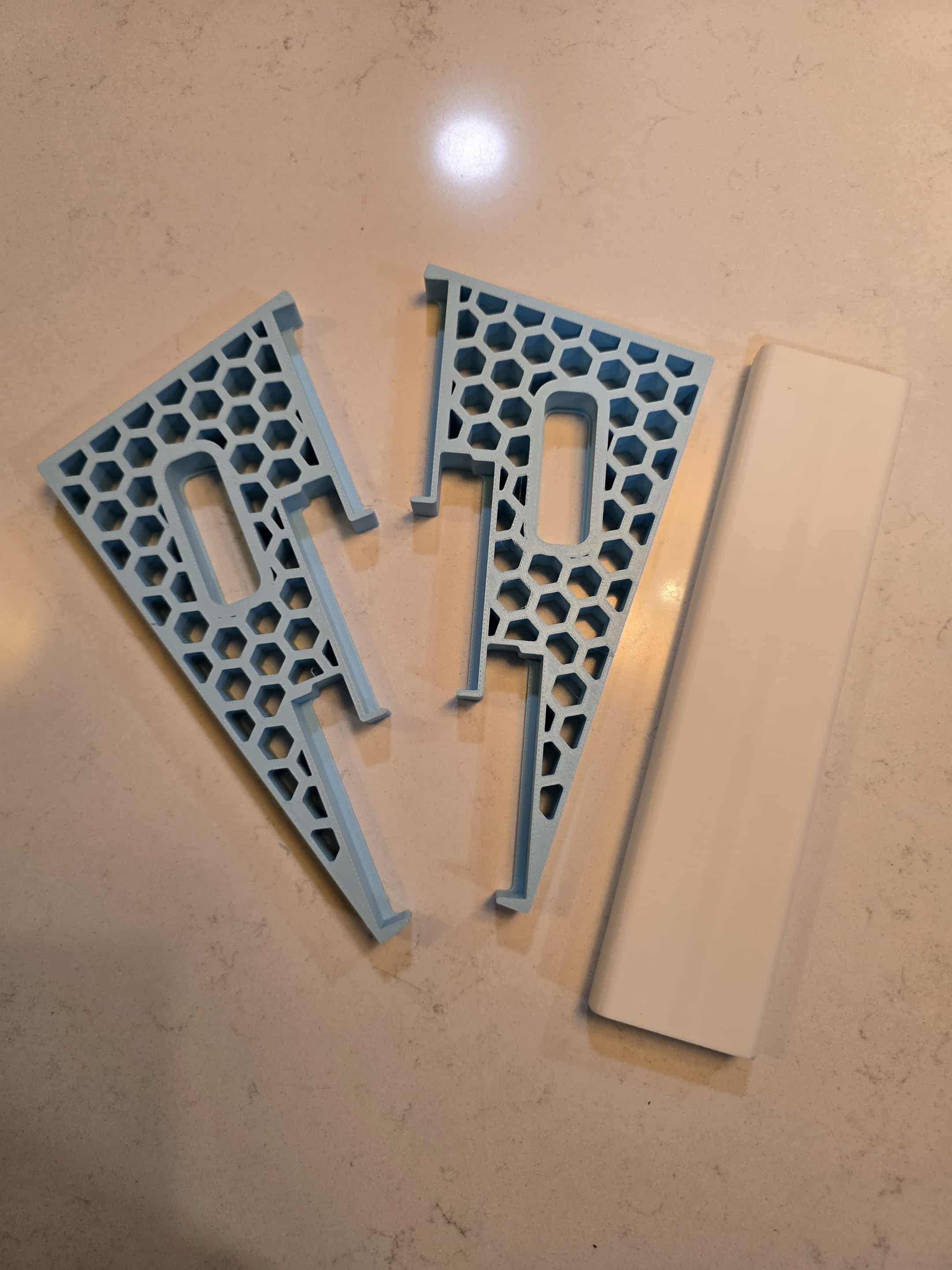 Bracelet Tray Holder, Sleek Angled Organizer Stand, Honeycomb Side Panels | PLA 3D Print | Holds 3 Standard Inserts