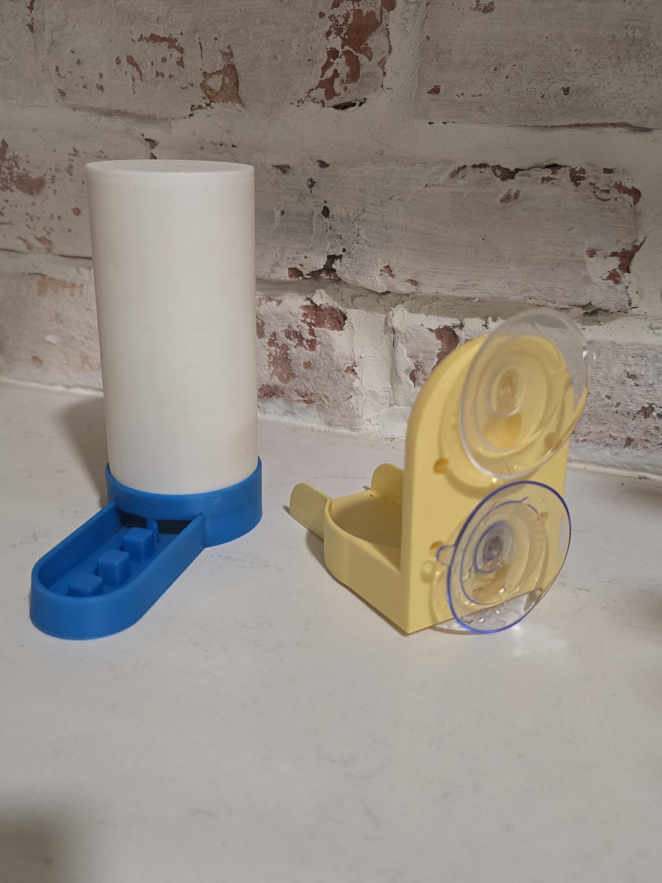 Quail And Chick - Feeder & Waterer Set - Removable Lid, 221 mL Capacity, Suction Cup with Zip Tie Mounts