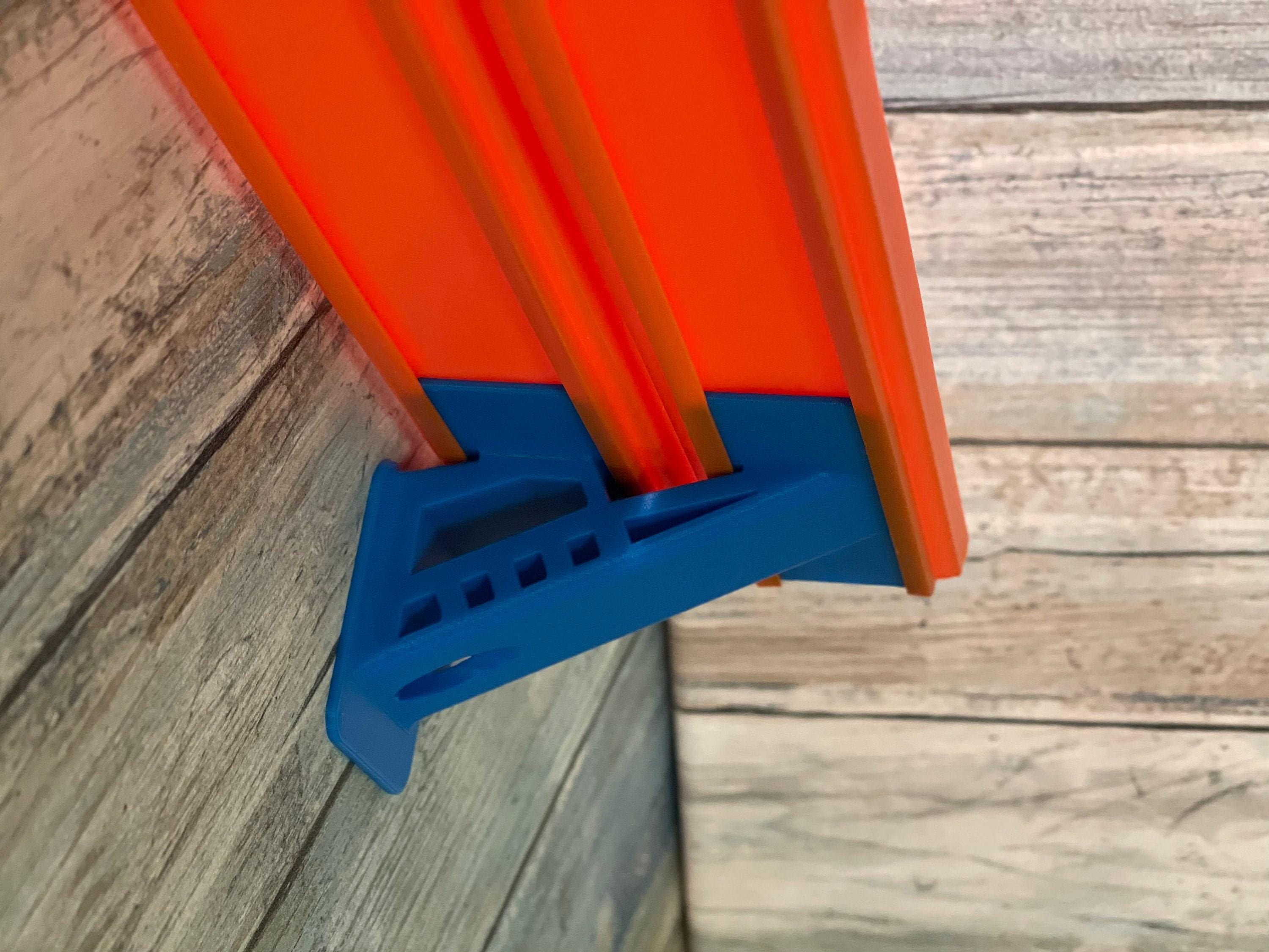Racetrack Wall Mounts Organizer