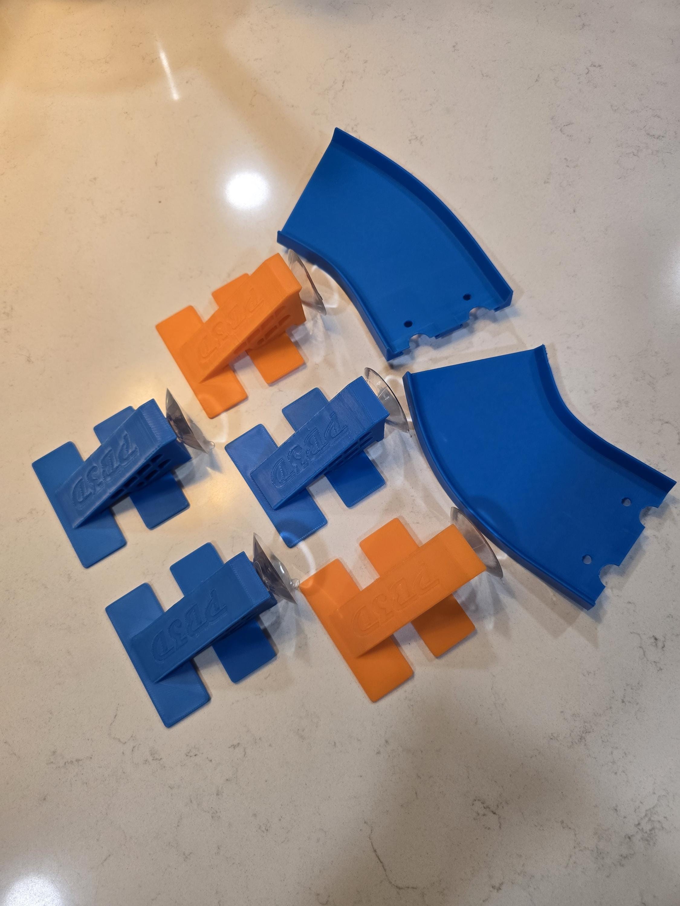 Suction Cup Track, Reconfigurable Monster Truck Ramp Kit | PLA Plastic And Silicone | 1:64 Scale