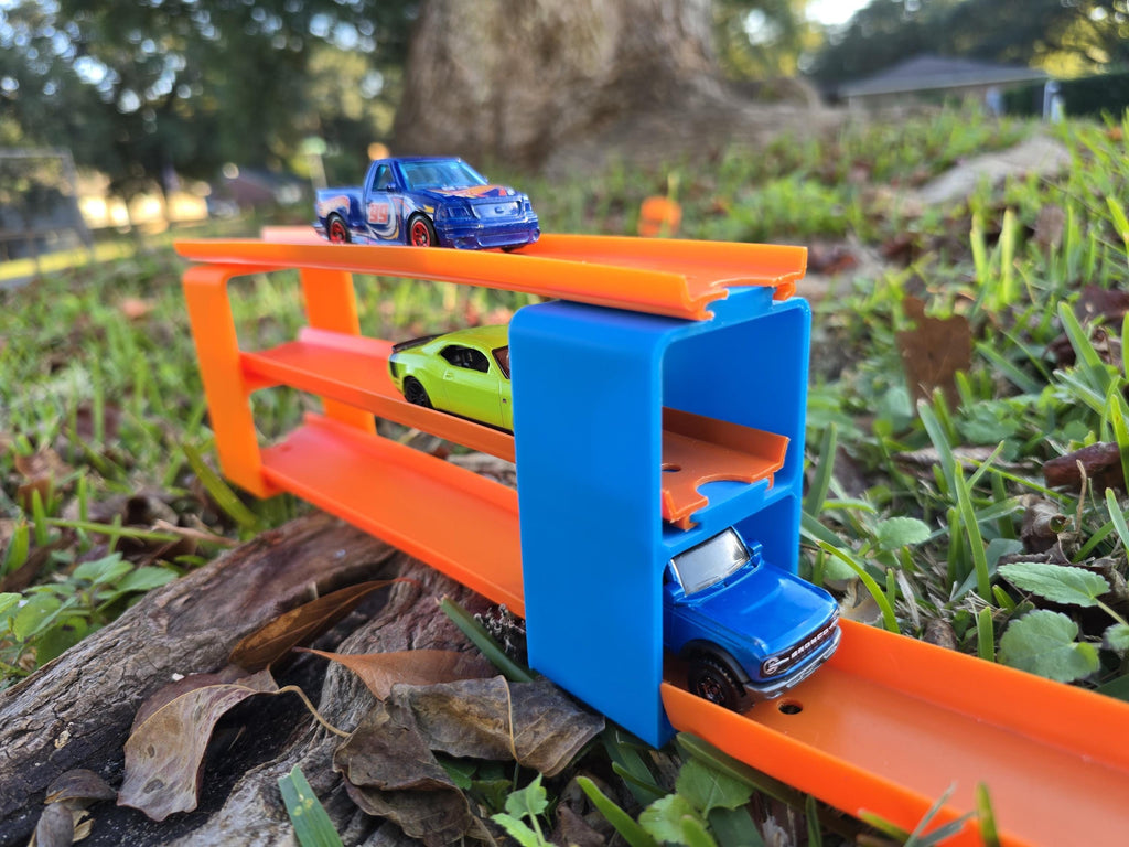 Stack-Track Multi-Level Racetrack