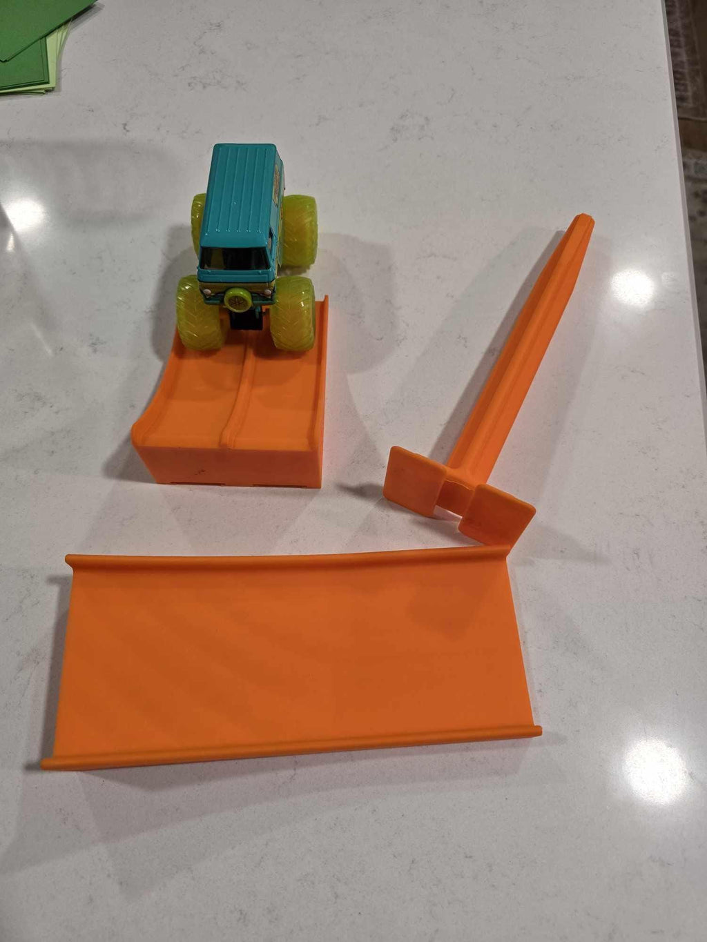 Monster Truck Adventure Sand Spikes
